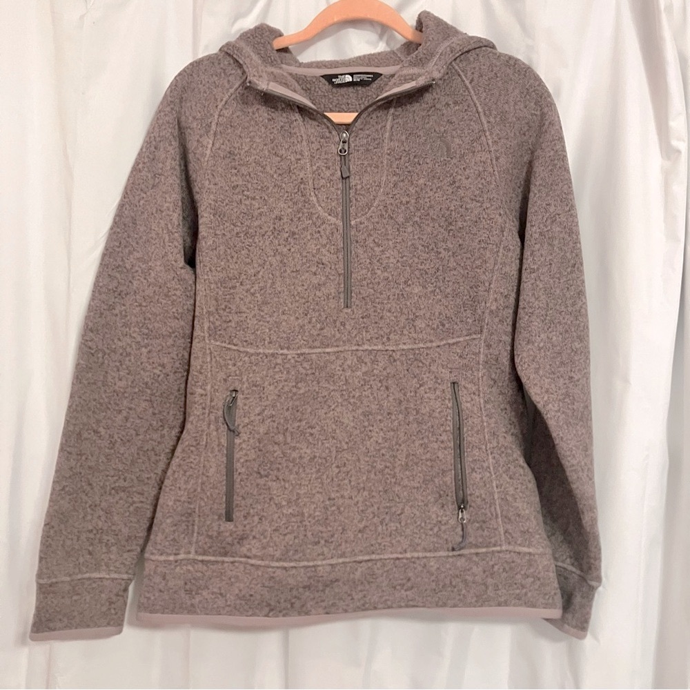 North face Women's purple 1/4 zip hooded Sweater with Zipper Pockets